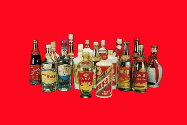 重庆大渡口区回收十八老酒.jpg